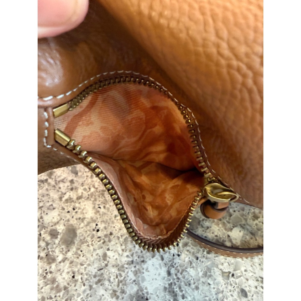 Lucky Brand 100% Leather Feyy Camel Sling Bag Crossbody Daypack/Travel Small - Picture 6 of 7